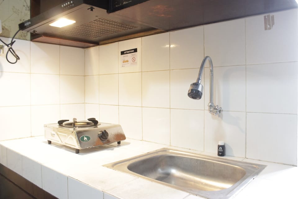 Room | Private kitchen | Fridge, stovetop, dishwasher, cookware/dishes/utensils