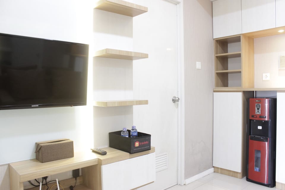 Room | Living area | TV