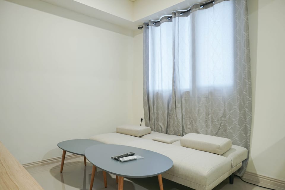 Room | Living area | TV