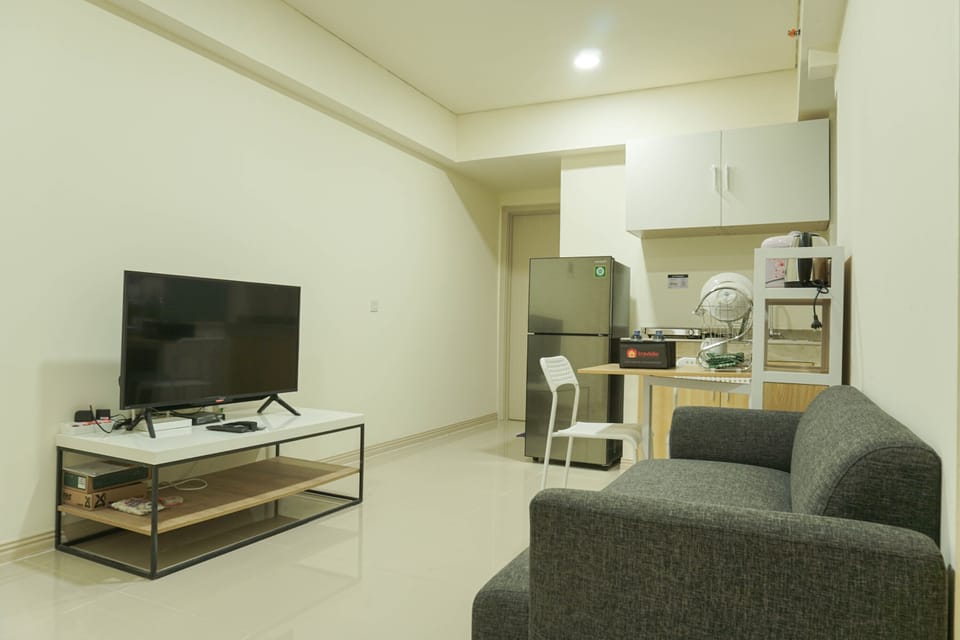 Room | Living area | TV
