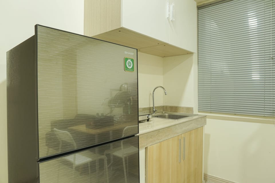 Room | Private kitchen | Fridge, stovetop, cookware/dishes/utensils