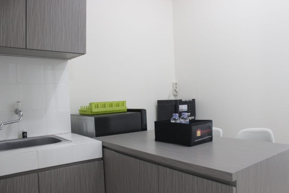 Room | Private kitchen | Fridge, stovetop, dishwasher, cookware/dishes/utensils