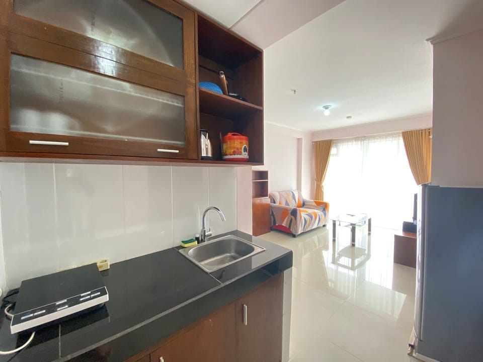 Room | Private kitchen | Fridge, stovetop, dishwasher, electric kettle