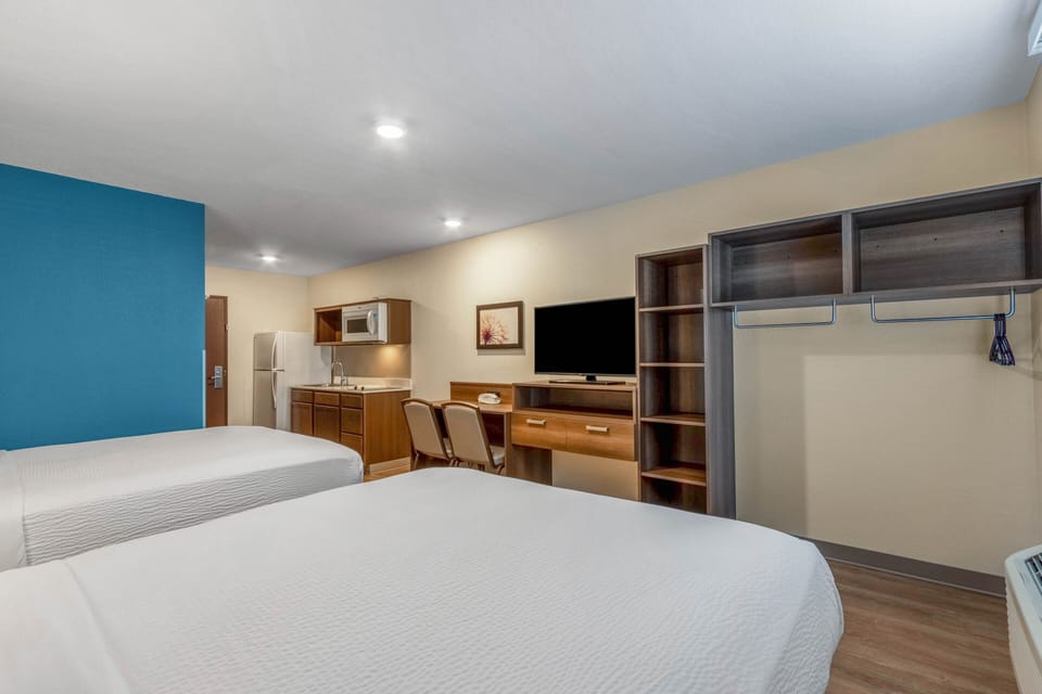 Standard Room, 2 Queen Beds, Non Smoking | Desk, free WiFi, bed sheets