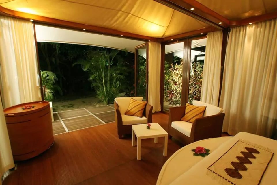 Garden Bure | Pillowtop beds, in-room safe, desk, free WiFi