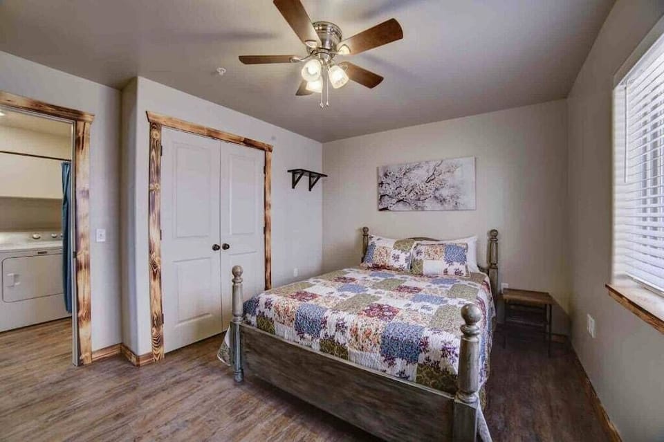 Queen size bed