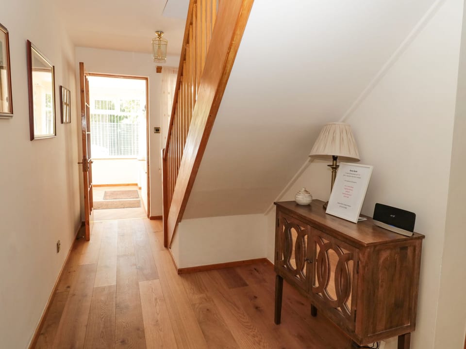 Cottage | Interior
