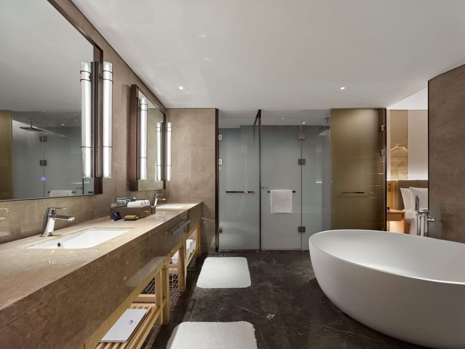 Suite, 1 Bedroom | Minibar, in-room safe, desk, laptop workspace