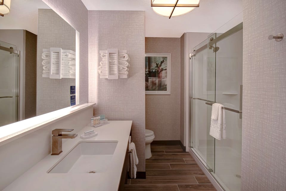 Hair dryer, towels