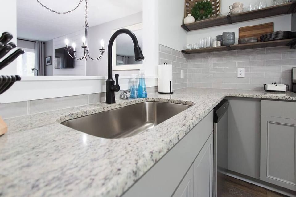 A modern full kitchen to make family dinners a breeze.