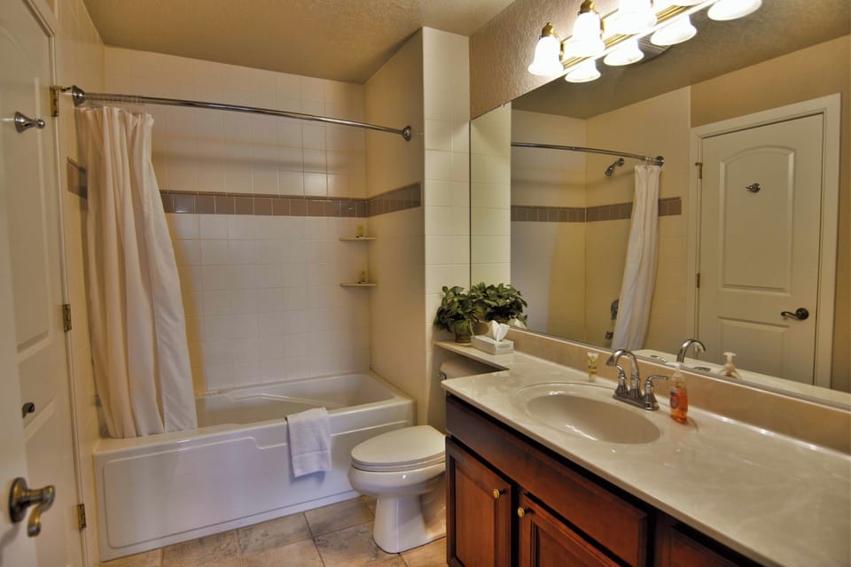 Unit 311 1 BD/ 1 BA Condo Apartment in Wisconsin