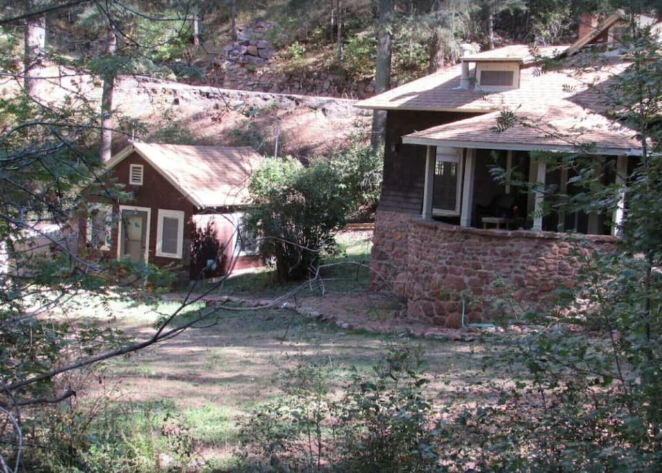 Creekside Cabin and Guest House