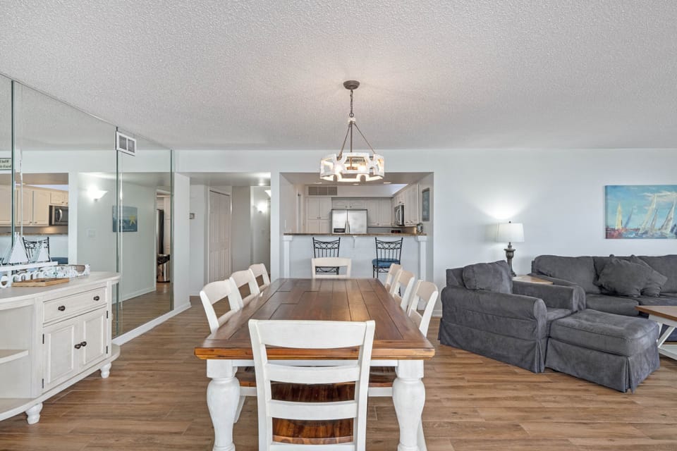 Open concept Kitchen, dining and living areas
