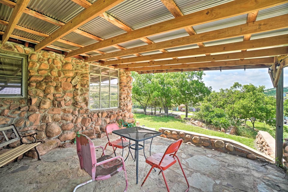 Patio | Dining Area | Charcoal Grill