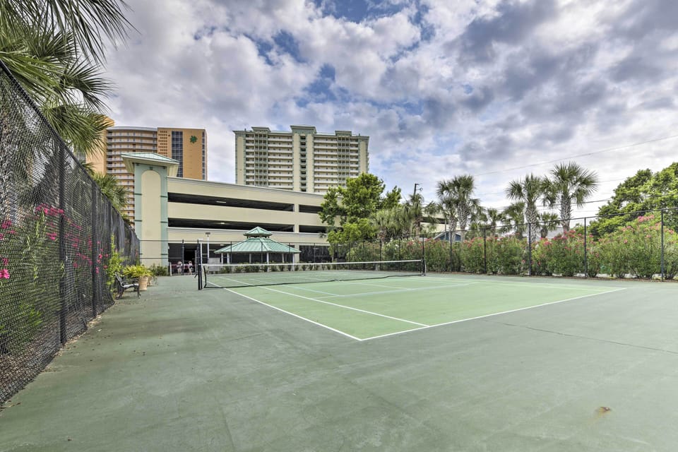 Community Tennis Courts