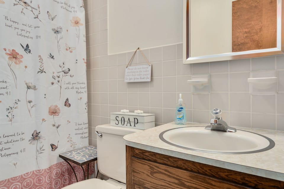 Upstairs bathroom