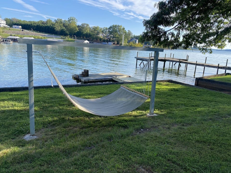 Relax in the hammock 