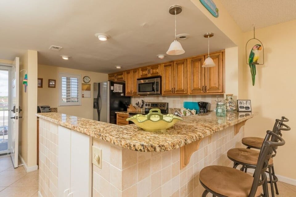 Condo, Multiple Beds, Private Pool, Ocean View | Private kitchen | Fridge, microwave, oven, stovetop