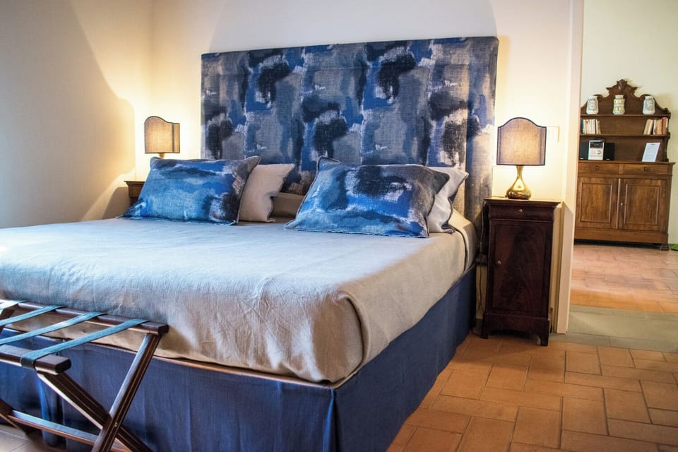 1 bedroom, Frette Italian sheets, premium bedding, Tempur-Pedic beds