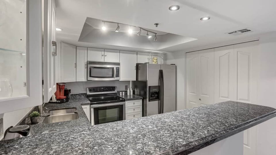 Studio (2 Bedrooms) | Interior