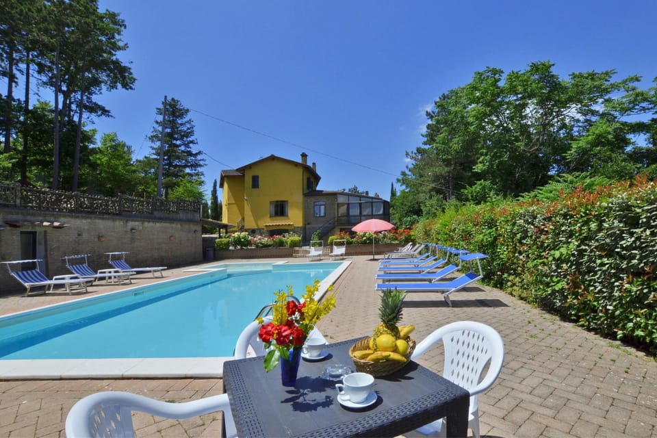 Family Villa, Multiple Bedrooms, Mountainside (Villa Francesca) | Outdoor dining