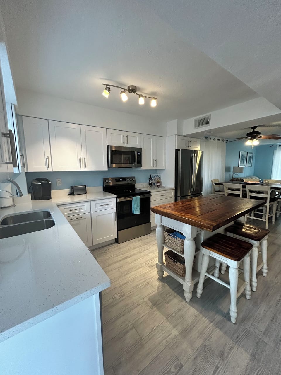 Beautifully renovated  kitchen
