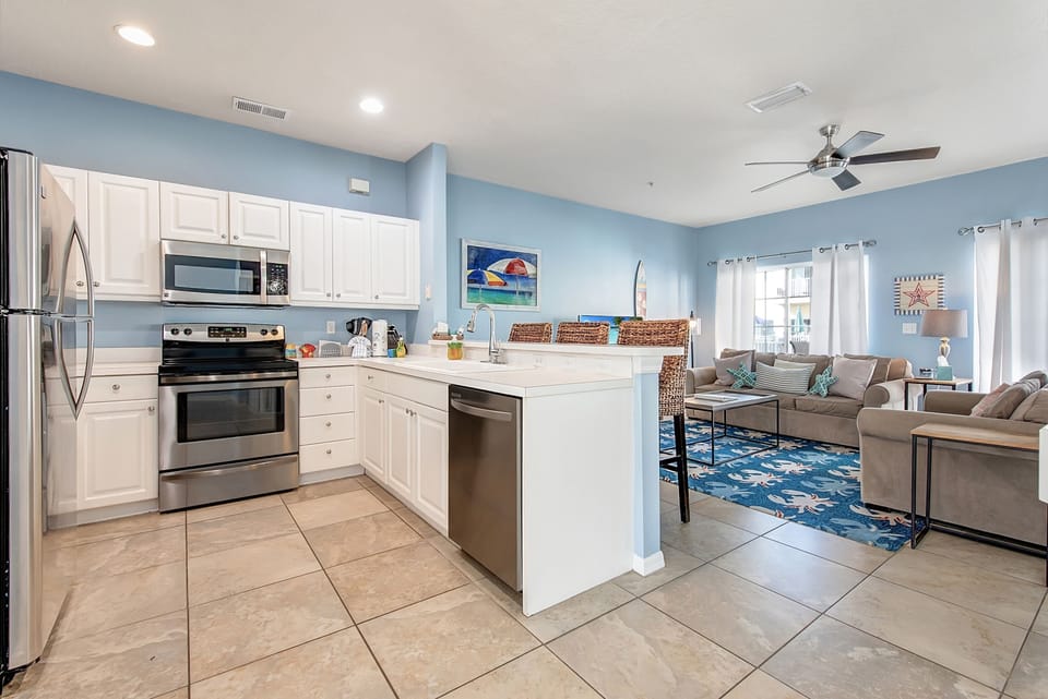 Townhome, 3 Bedrooms | Private kitchen