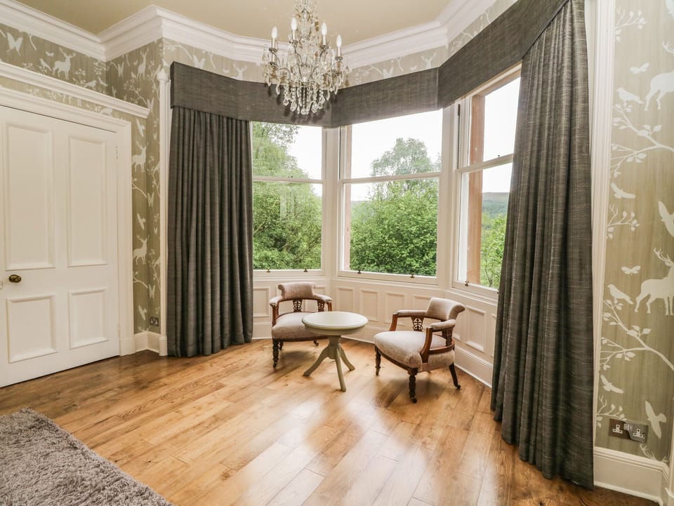 Cottage | 10 bedrooms, individually decorated, individually furnished, free WiFi