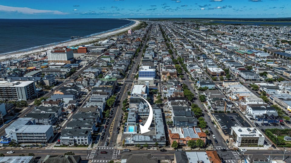 Proximity of the property to the beach & boardwalk
