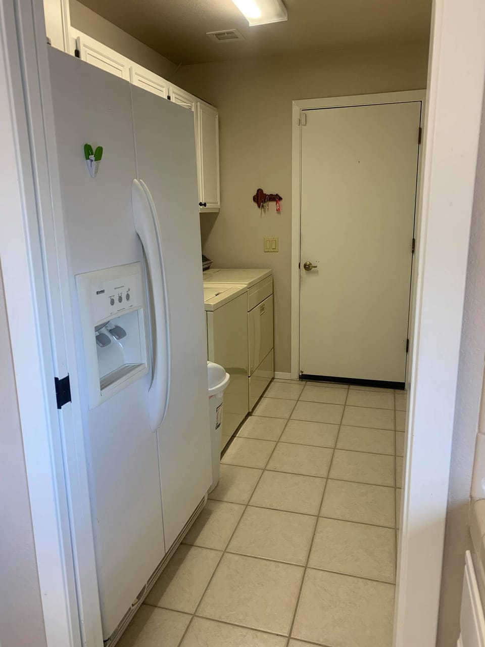 2nd fridge with ice maker
