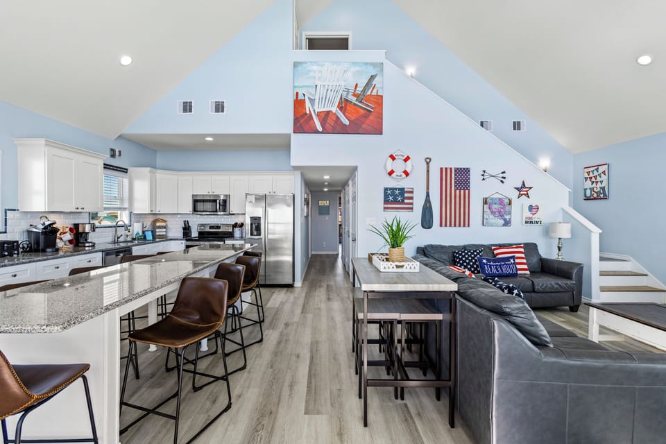 With space for up to 18 guests, Sandy Cheeks is designed to bring everyone together in comfort and style.