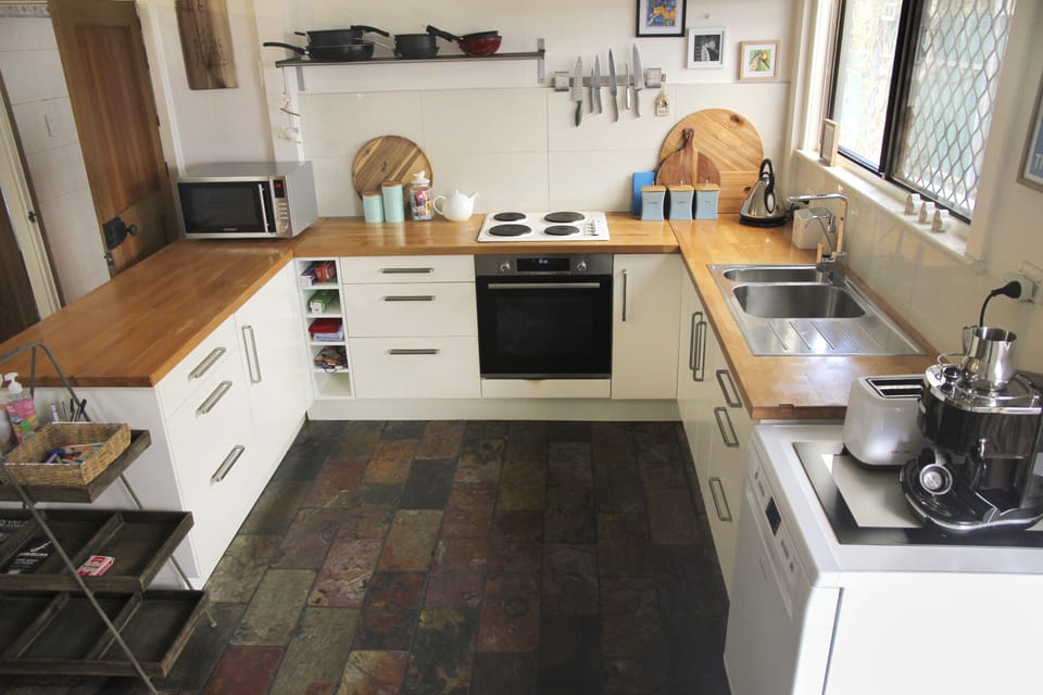 Fully equipped kitchen for all your needs.  Complete with dishwasher.