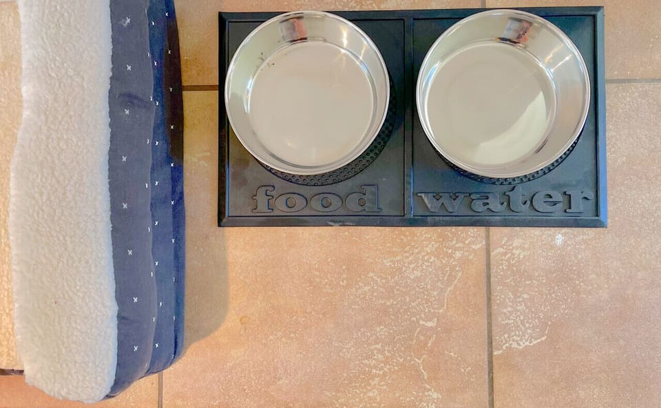 A pet friendly place with complimentary dog bed, food and water bowl for your fur babies!