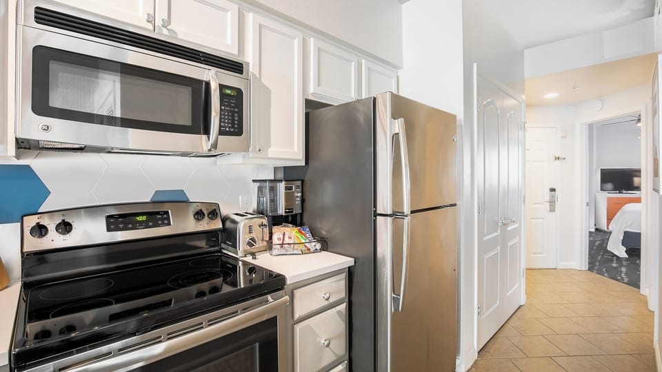 Full Kitchen • Stainless Steel Appliances