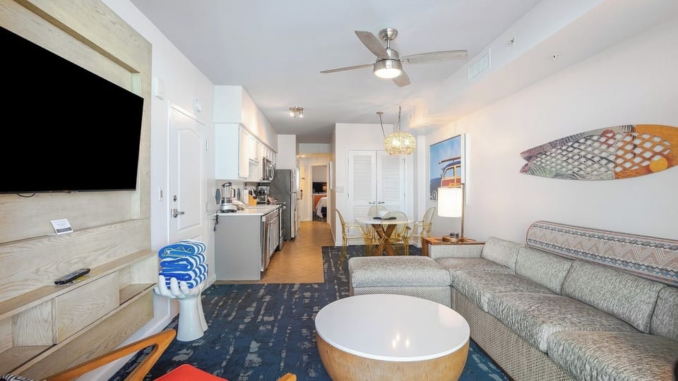 1 Bedroom Suite • Open Living Space