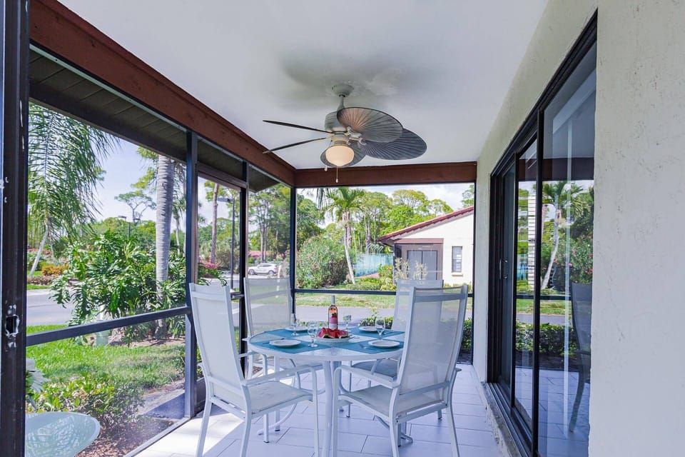 From both the living room & master you have access to the screened lanai.  Tennis & pool only steps away!