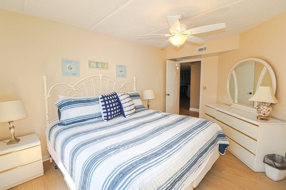 St. Augustine Beach Rentals Guest Bedroom