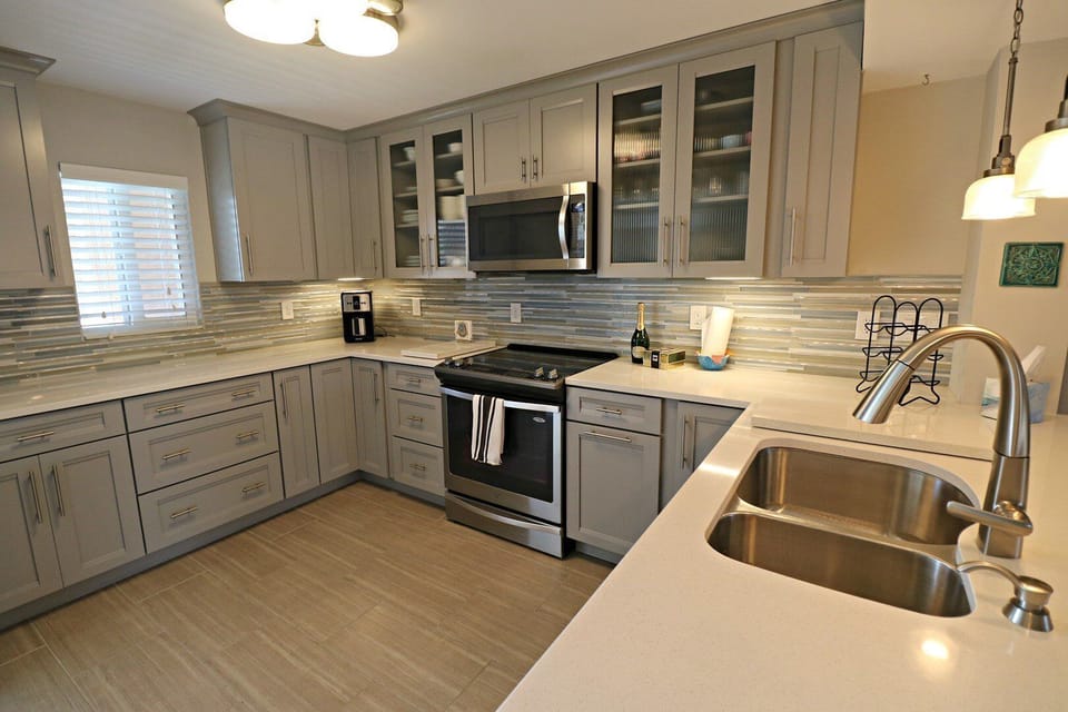 St. Augustine Ocean View Rentals Kitchen