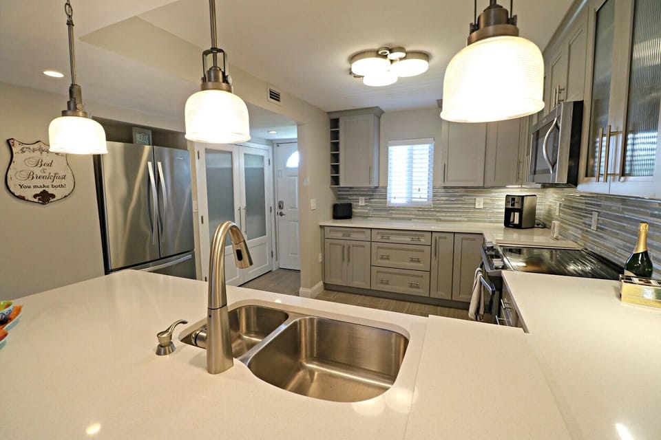 St. Augustine Ocean View Rentals Kitchen