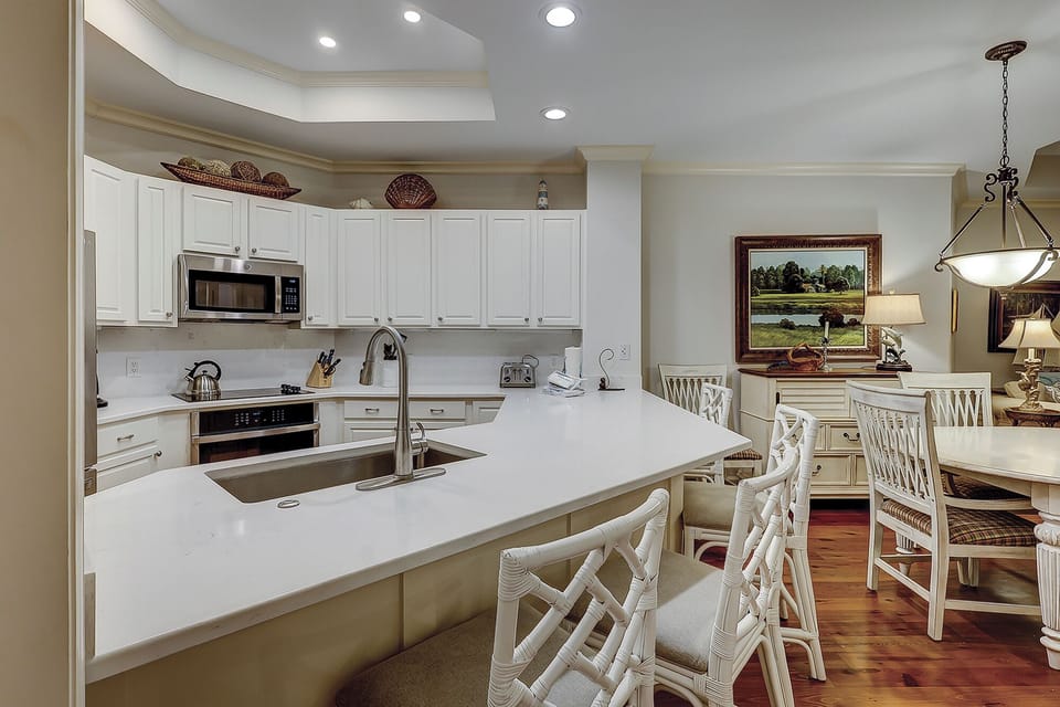 8118 Wendover Dunes - Kitchen