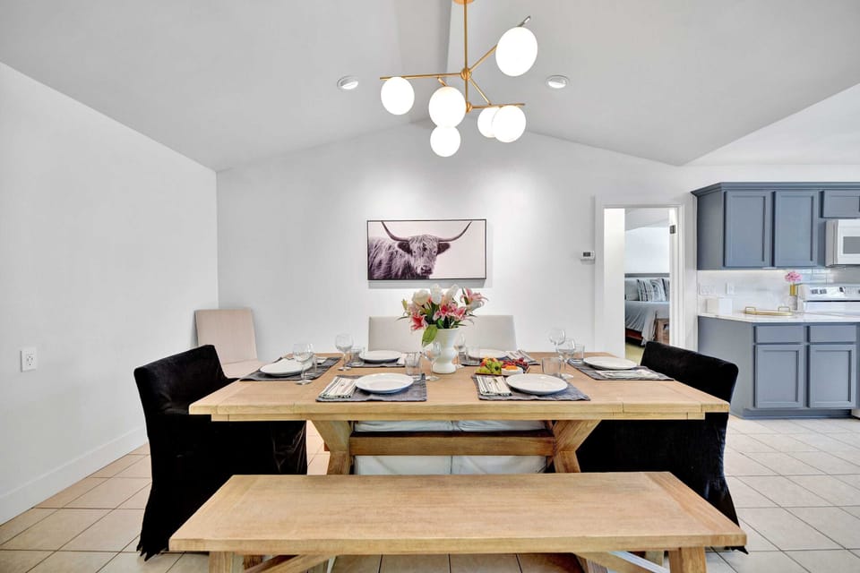 Dining table seats six guests!