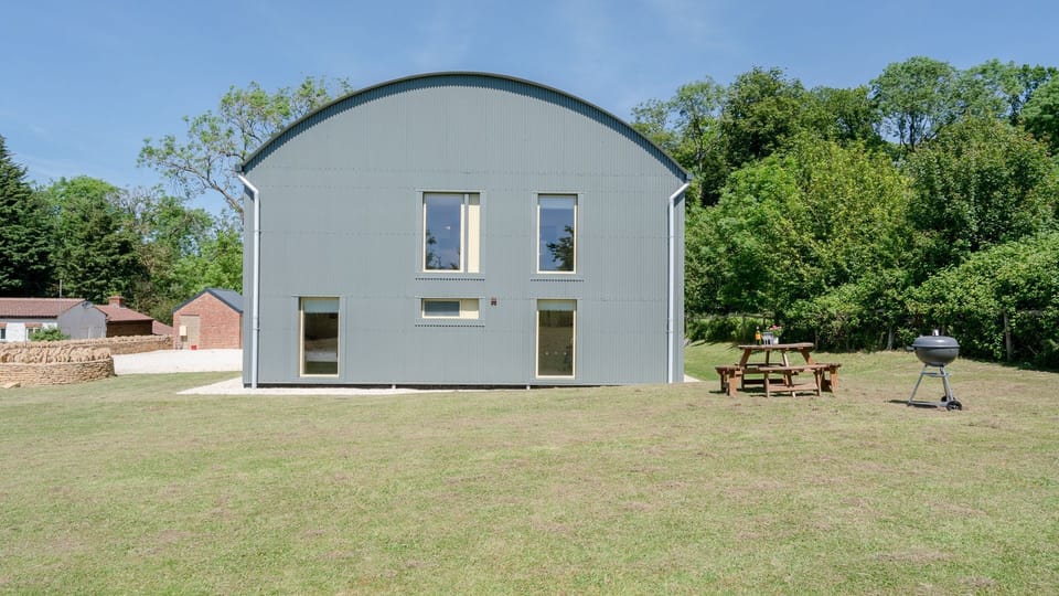 Bedroom Three, Hill View Rise, Bolthole Retreats