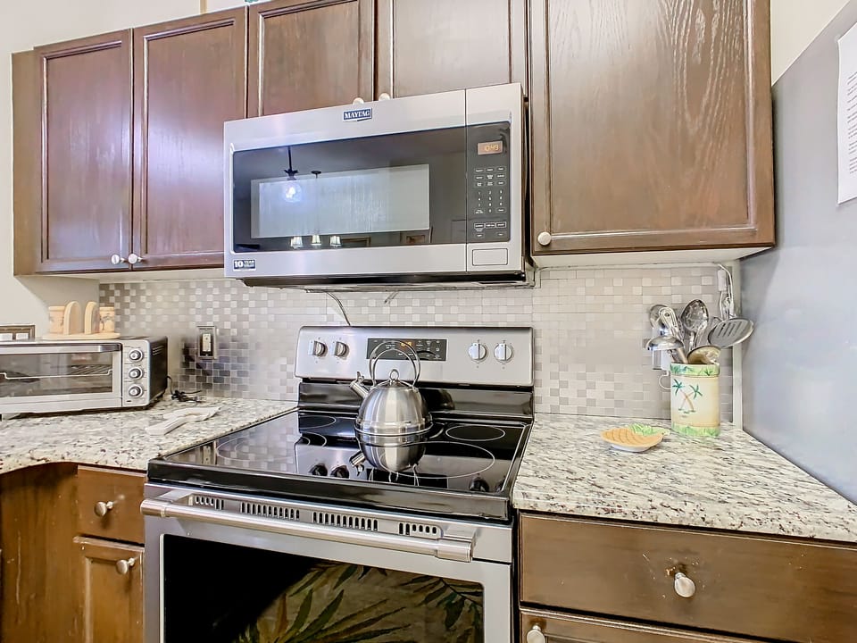 Sleek stovetop and microwave for all your cooking needs during your stay.