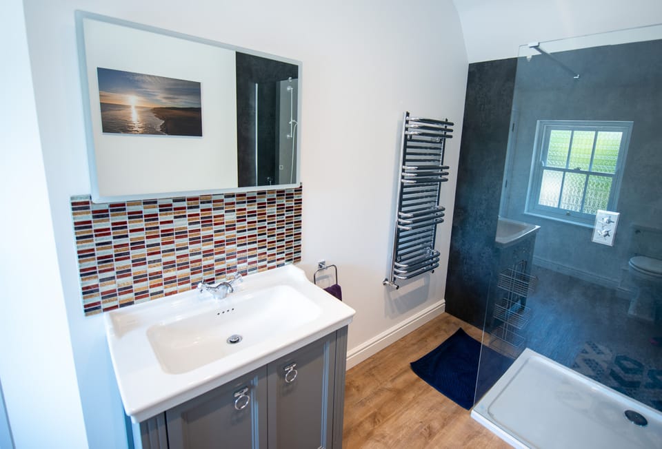 Southgate Coach House, Dorchester: The generous shower room