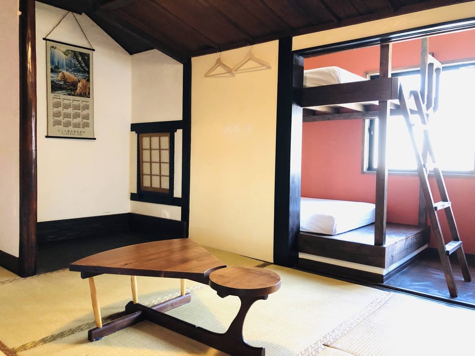 Twin room with Extra futon | Down comforters, iron/ironing board, free WiFi, bed sheets