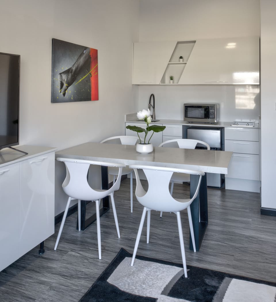 Luxury Apartment | Private kitchen | Microwave, stovetop, espresso maker, coffee/tea maker