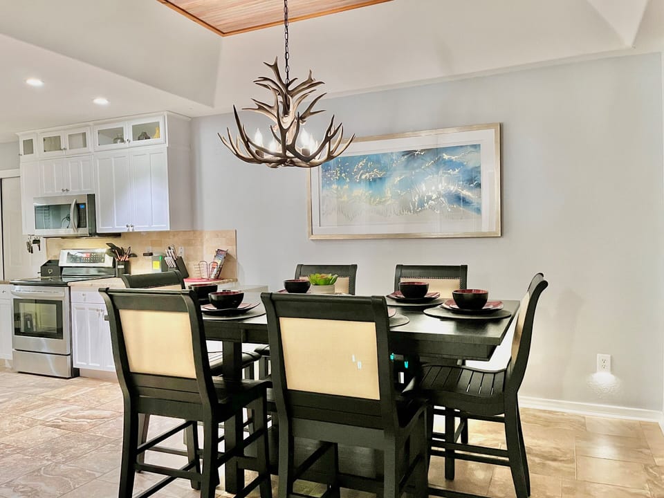 Kitchen table w/Seating for 6. 

Kitchen is fully stocked w/everything you need