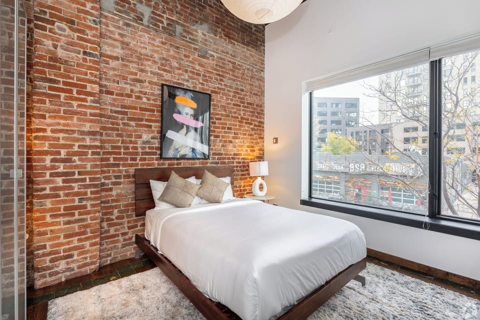 Klee House | Premium bedding, down comforters, pillowtop beds, in-room safe