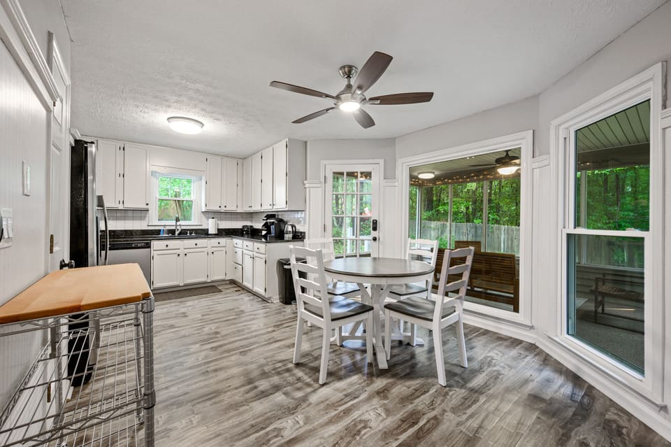 Breakfast Nook