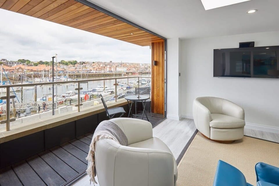 The Townhouse, Whitby - Host & Stay